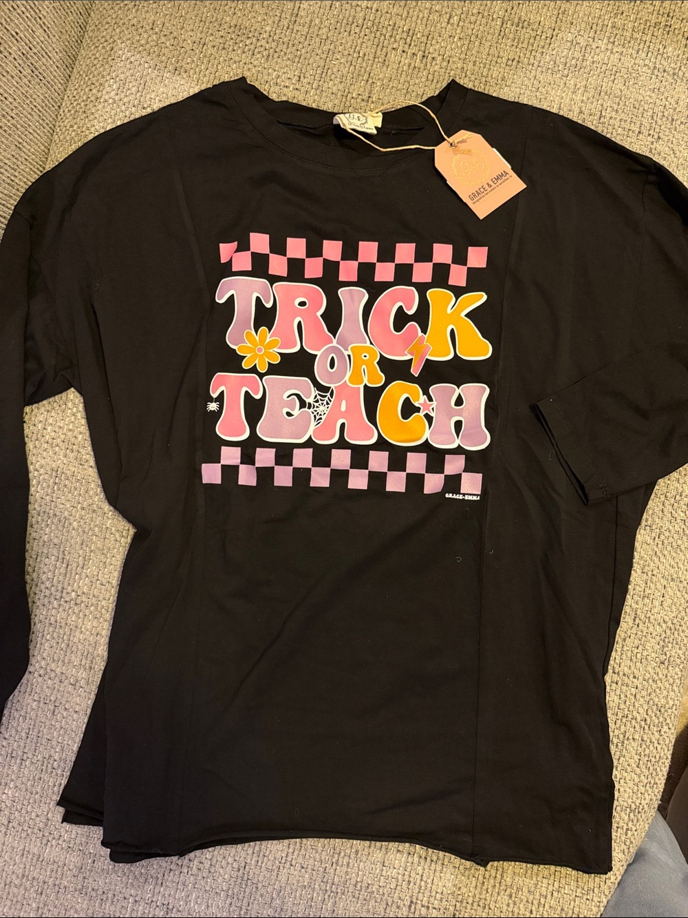 Grace & Emma Trick or Teach Halloween Graphic Top Black NWT (Large)